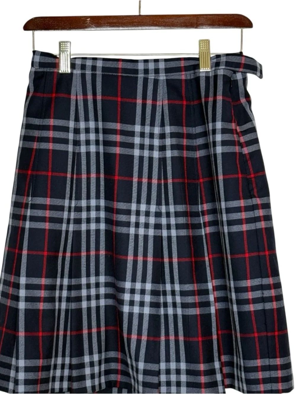 Vintage Burberrys Plaid Skater Skirt Size 10 Black Gray Red Preppy Y2K Chic - Picture 9 of 9